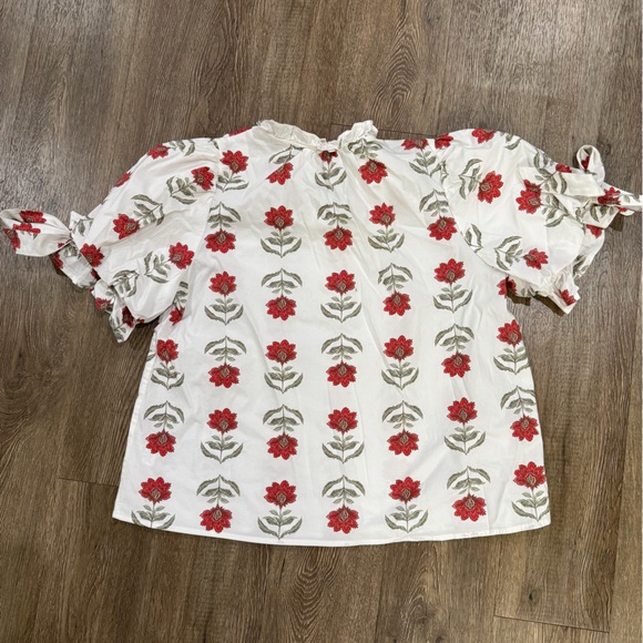 Entro Medium Floral Ruffle Neck Shirt - Picture 2 of 4